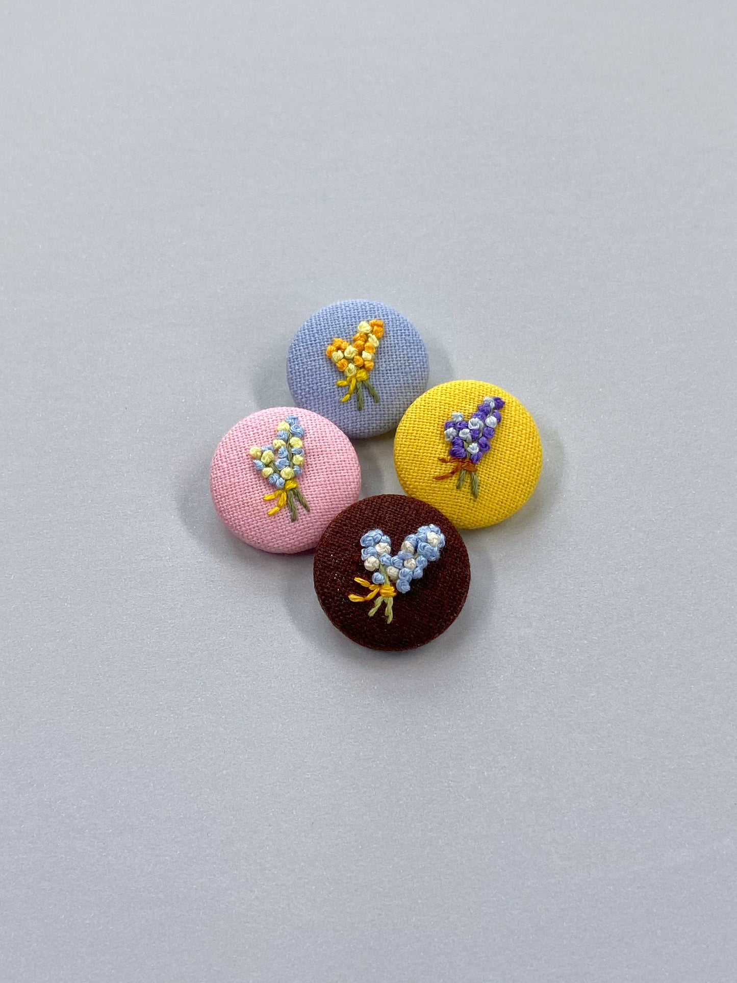 IEP008_Embroidered Brooch Pin